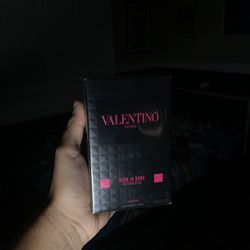 Valentino Born In Roma Extradose