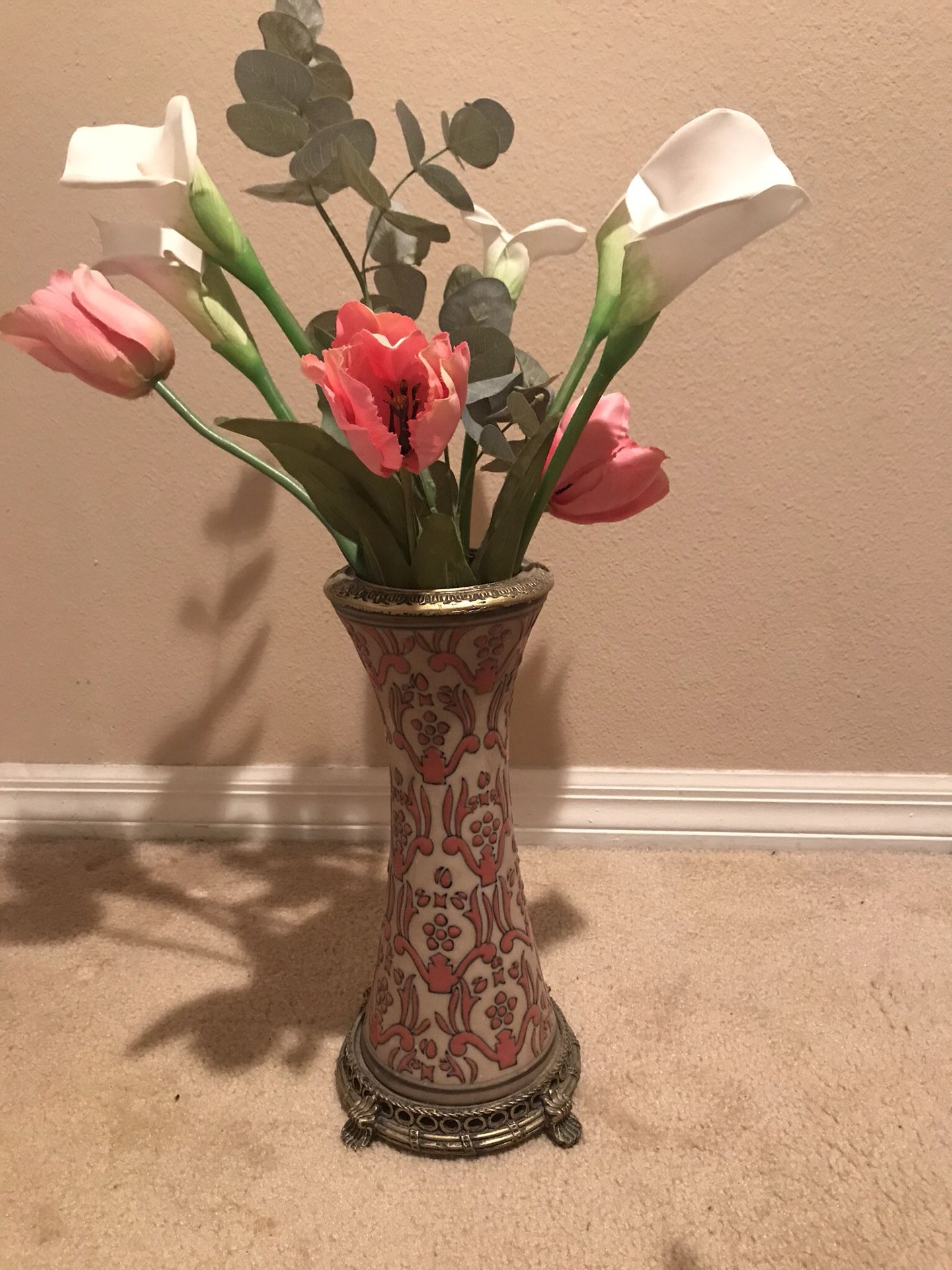 Vase with flowers