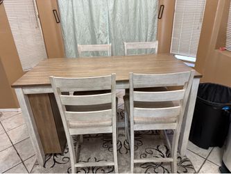 Kitchen Table and chairs