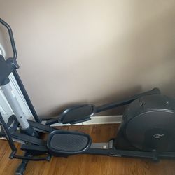 Nordictrack AudioStrider 800