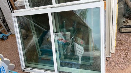 Ventanas dovle vidrio en vuenas condiciones