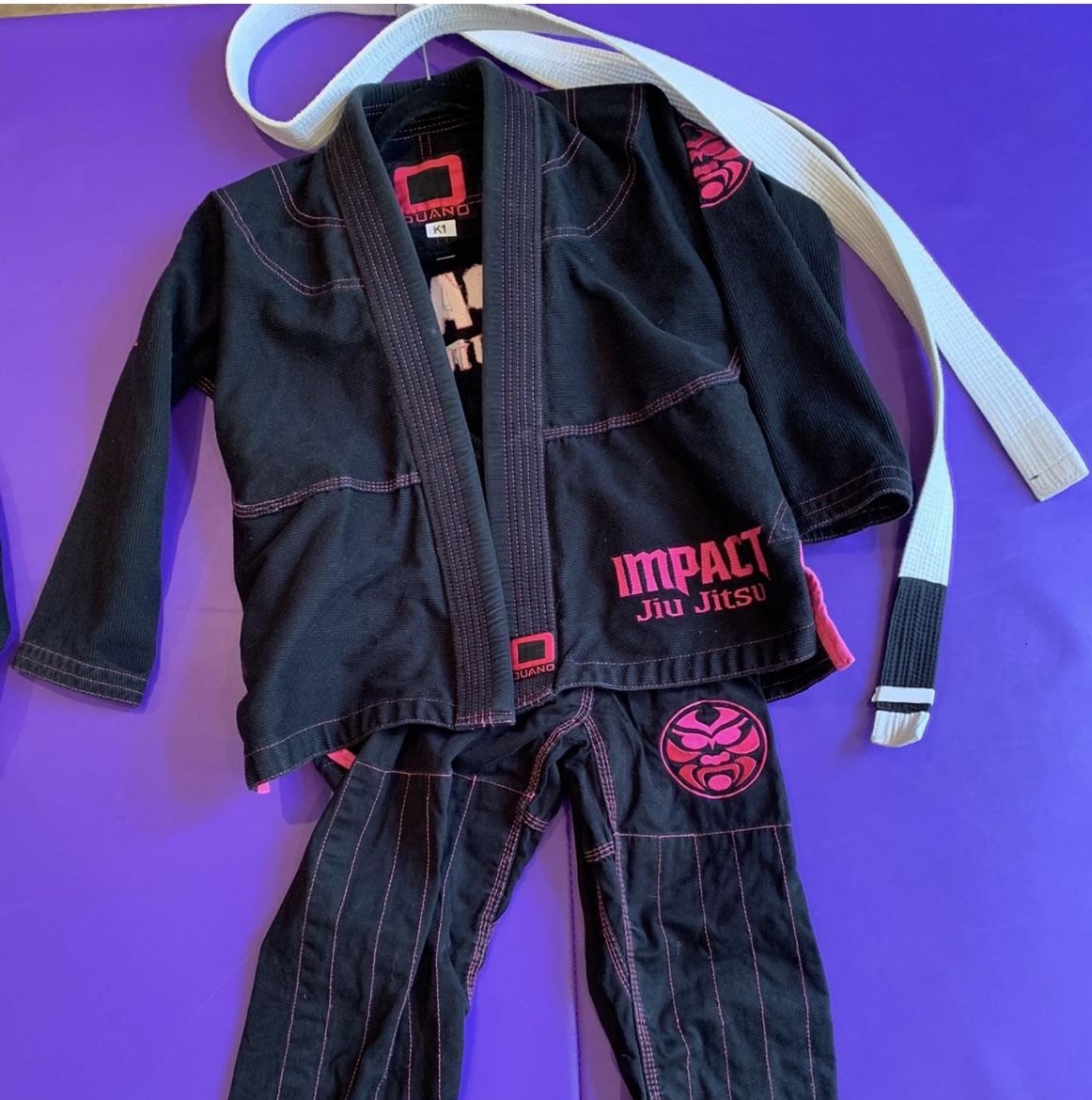 Ouano Gi - Impact Jujitsu -Size K1 Black & Pink