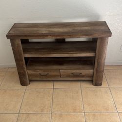 Entertainment center