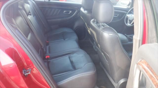 2018 Ford Taurus