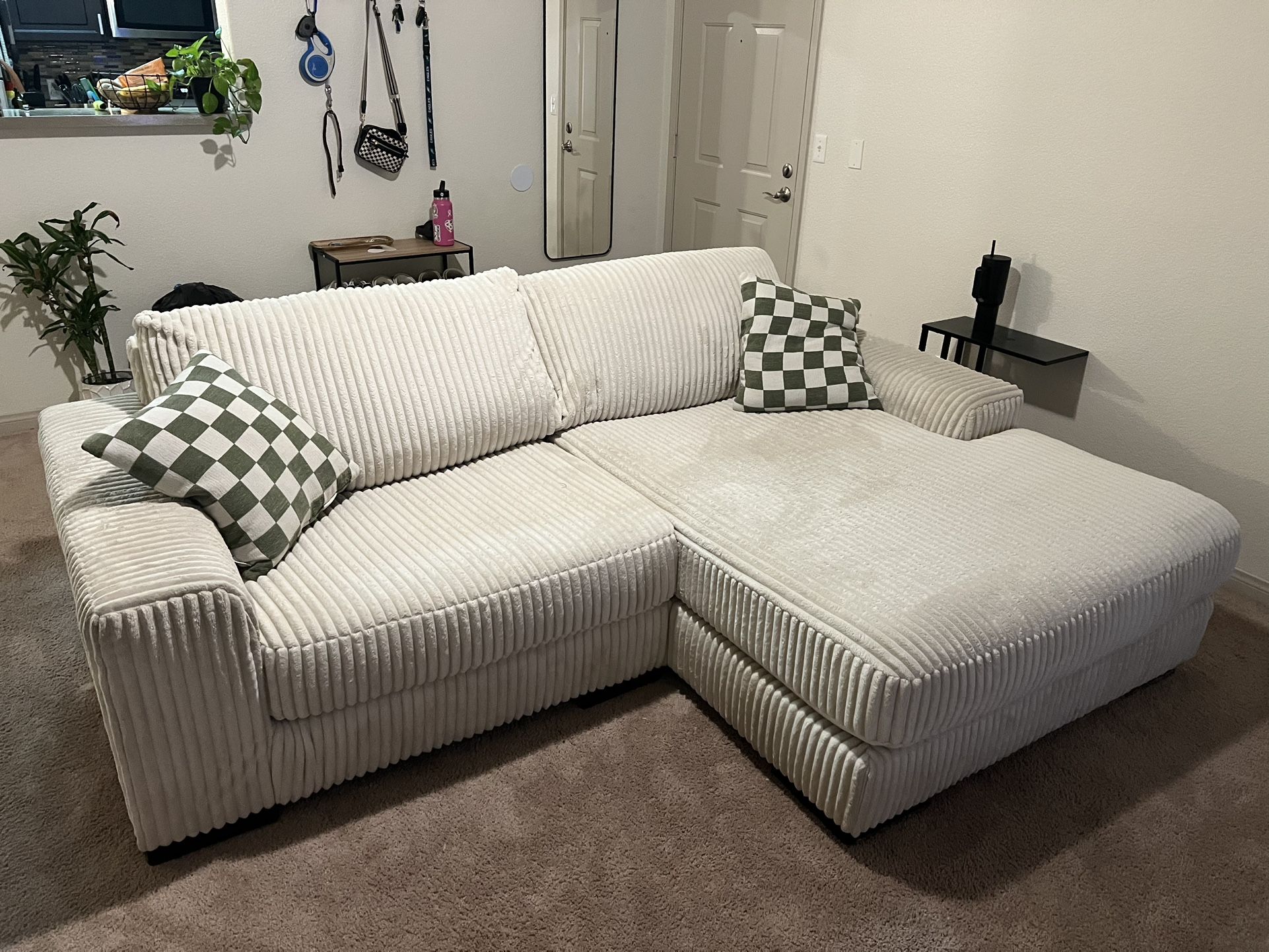 Coleman Ivory Sectional