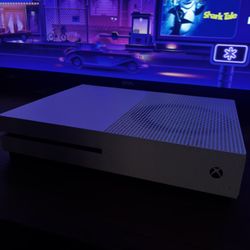 Xbox One S 