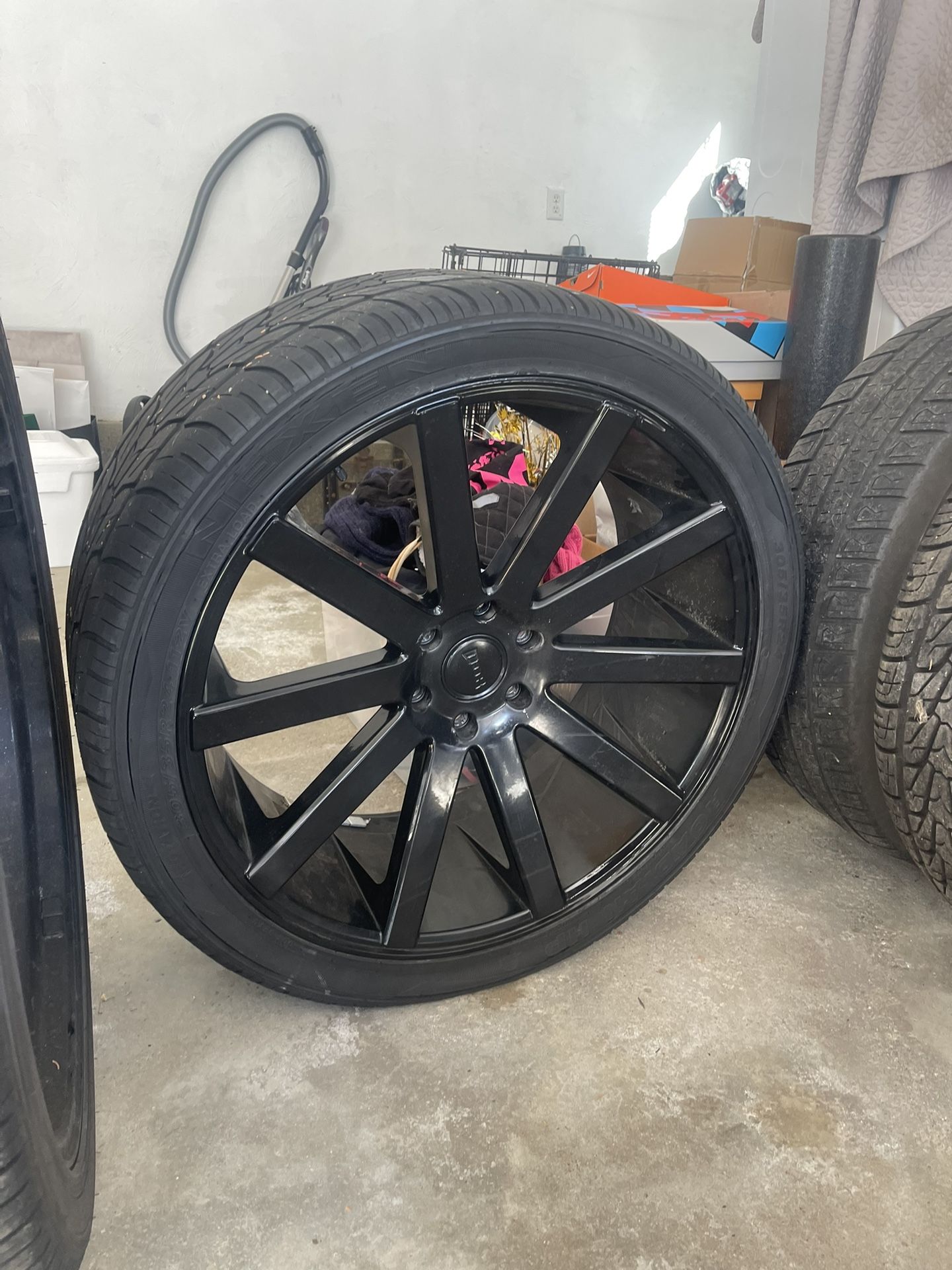 24” Rims Dubs With Tires