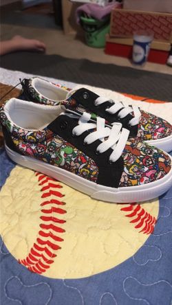 Super Mario Nintendo shoes kids size 2