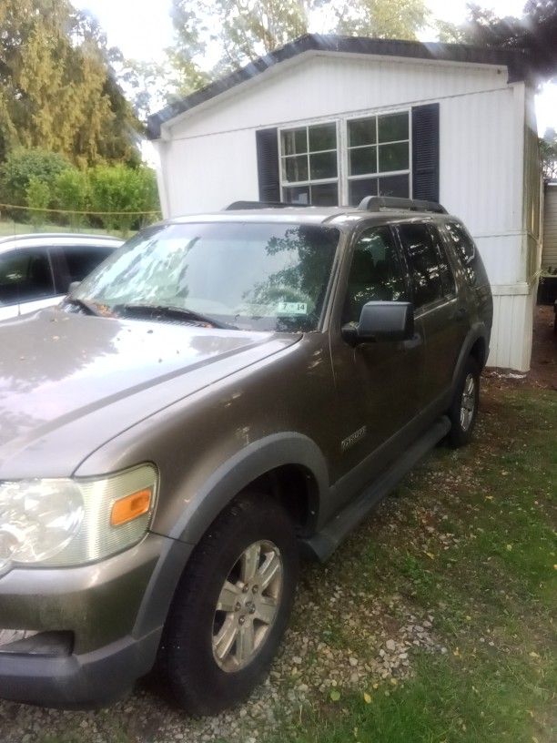2006 Ford Explorer For Parts Or Fix
