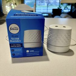 Febreeze White Plug-In Oil Warmer Home Scent Diffuser
