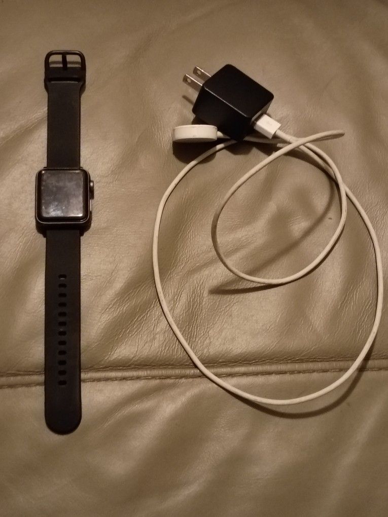 Unlocked Apple Watch Series 3 (38mm)