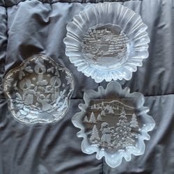 Christmas Clear Glass Scalloped Dishes