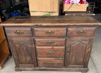 Vintage Rustic Wood Dresser / Buffet Cabinet – 6 Drawers + Storage
