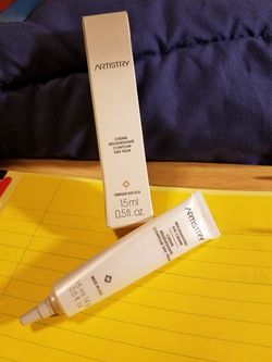 Women's artistry replenishing eye creme