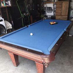 7ft Wooden Pool Table 