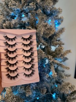 Eyelashes 