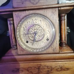 antique wooden mantel clock