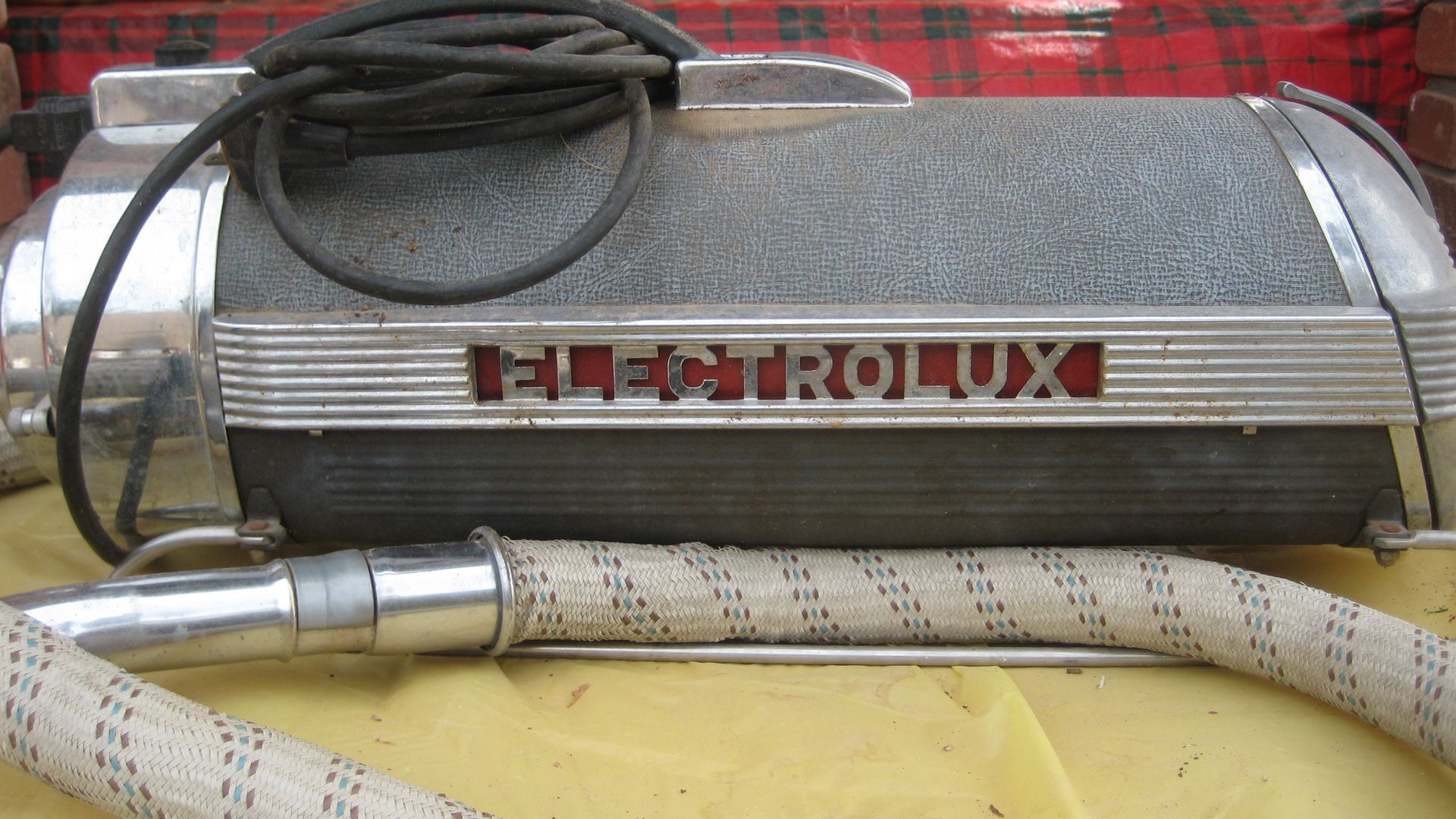 ELECTROLUX VACUUM
