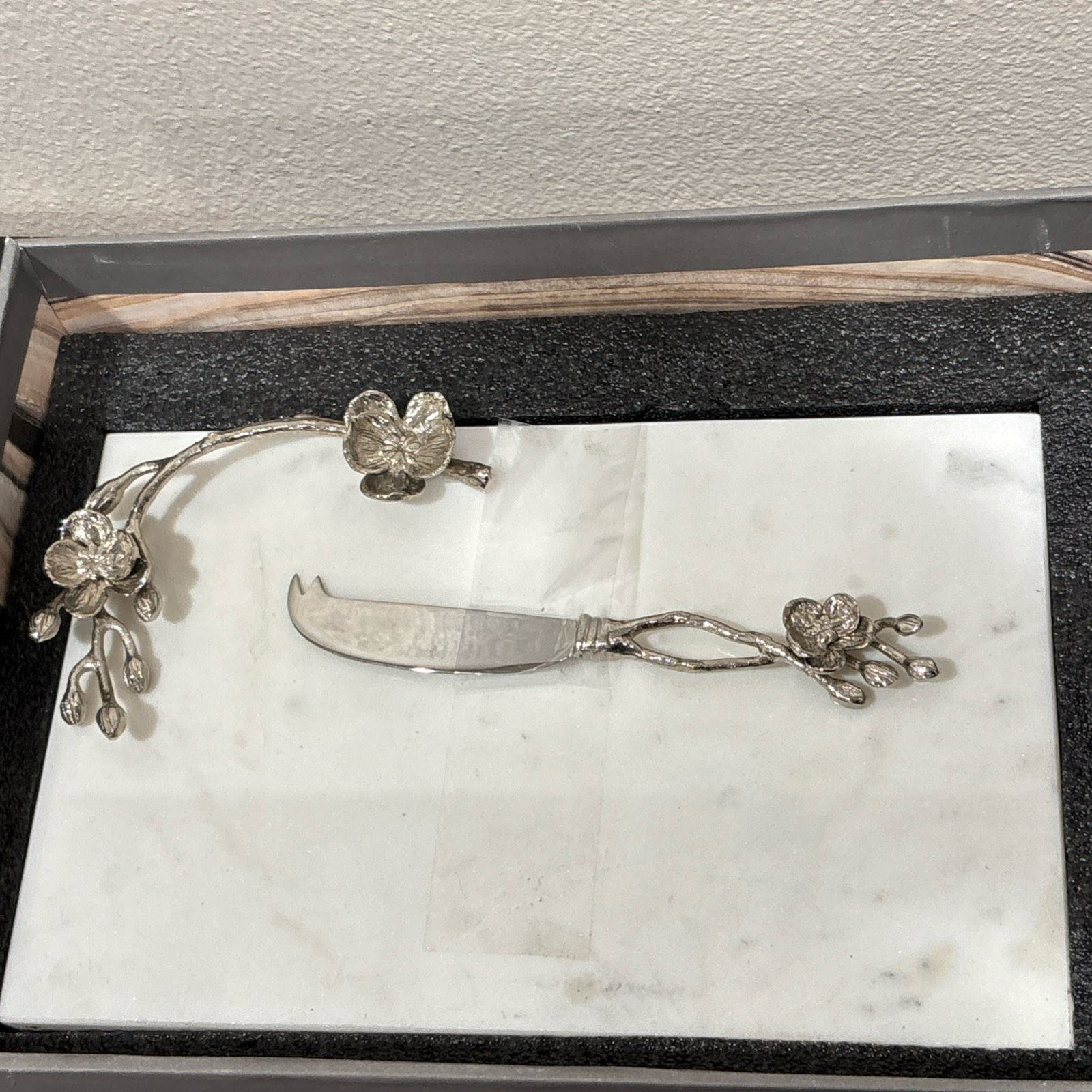 Michael Aram White Orchid Small Marble Cheese Board With Knife
