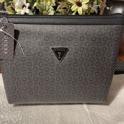 Bolsa Guess $35