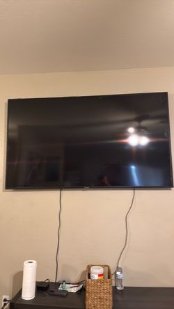 75" Samsung Smart TV
