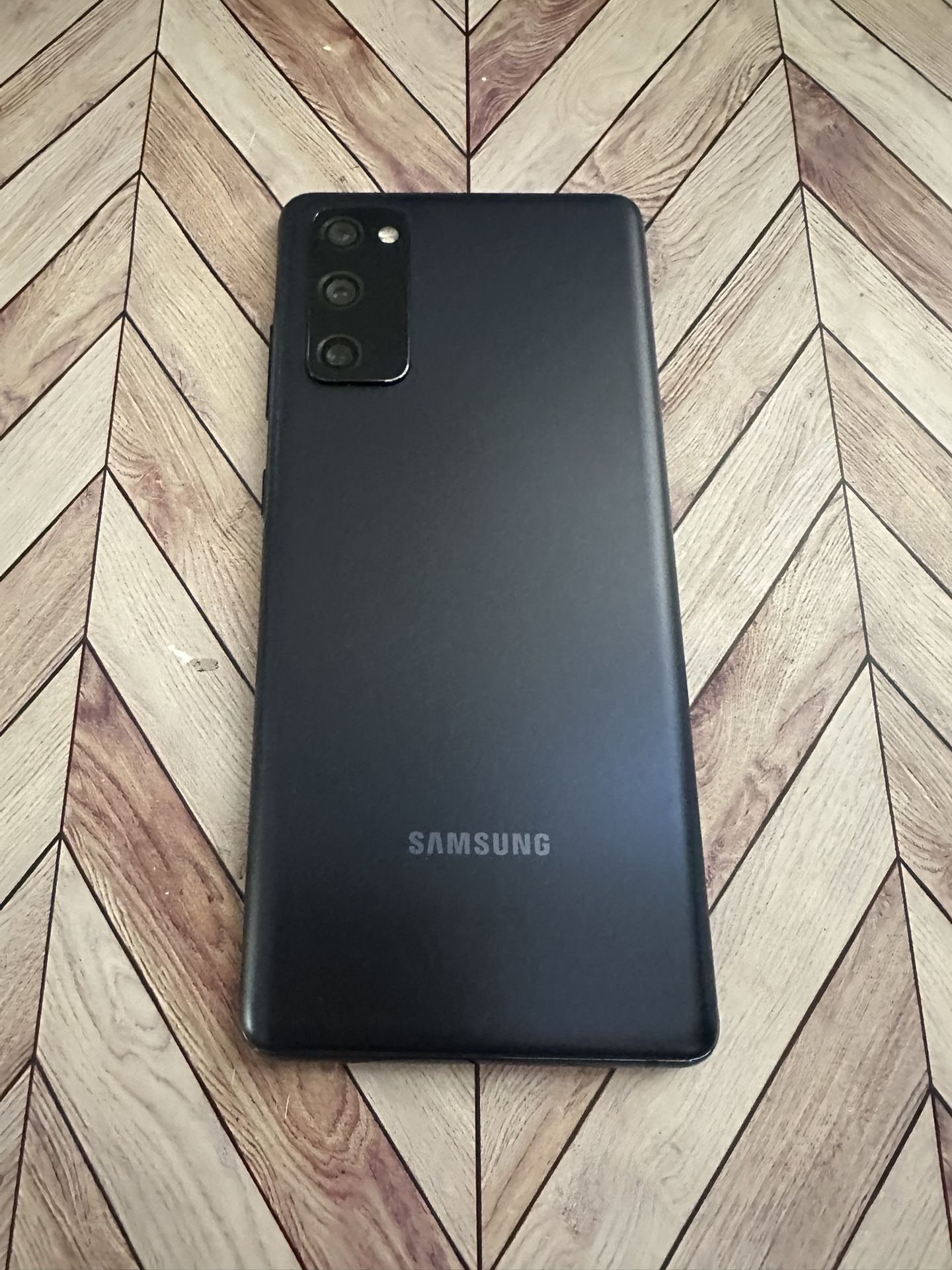 Samsung Galaxy S20 FE (128gb) Unlocked 🔶 Liberado