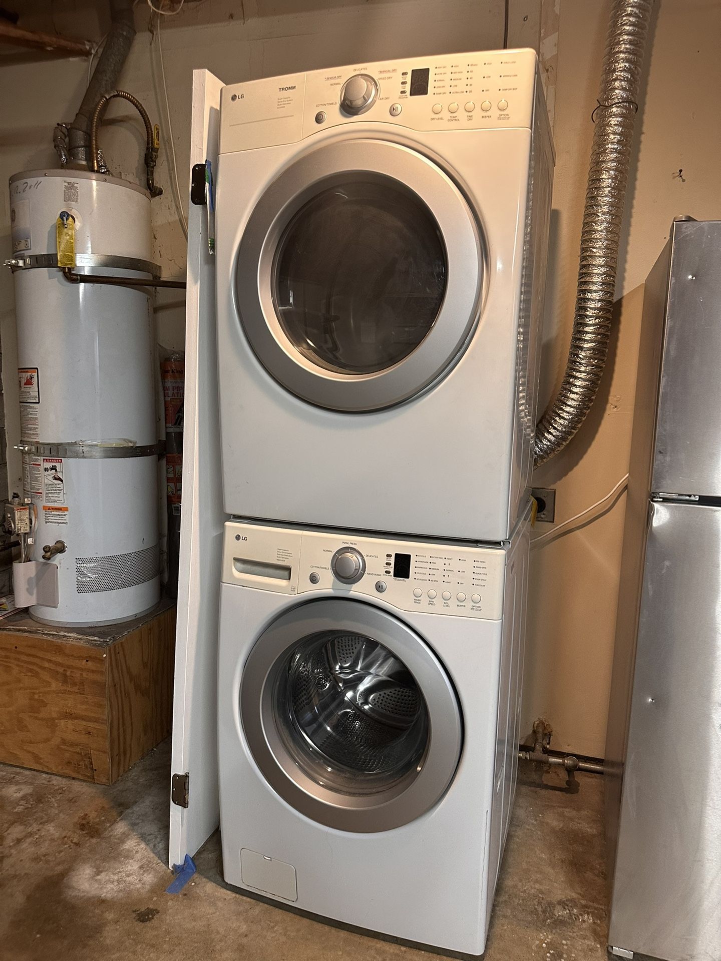 LG Tromm Washer Dryer