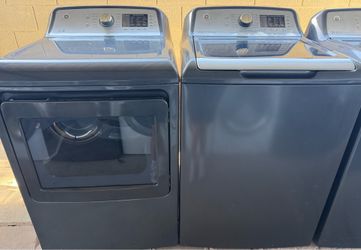 GE - BEAUTIFUL SET WASHER AND DRYER ELECTRIC IN EXCELLENT CONDITION