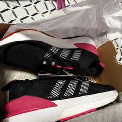 Adidas Woman Avryn
