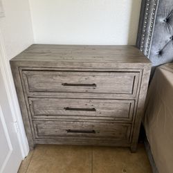 Wood Dresser