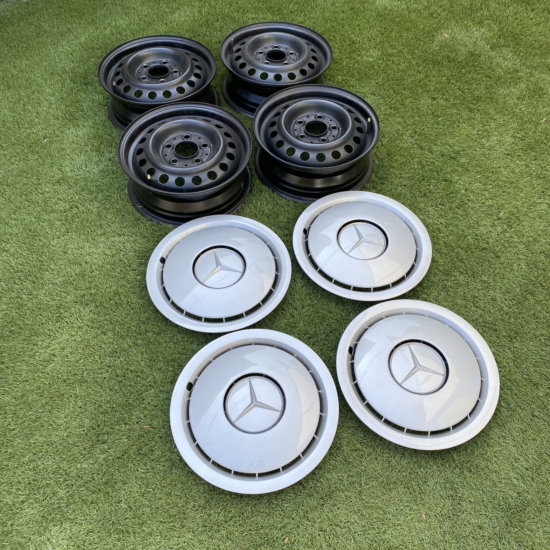Mercedes 190E / 190D Euro Steelies & Hubcaps - 14x5.0" et50 5x112 - Wheels Rims
