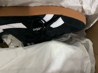 Shoes: reebok smash edge