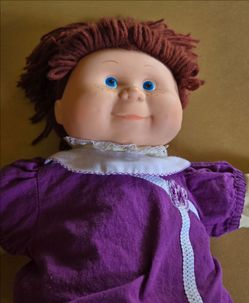 1983 Vintage Blue Box Doll.