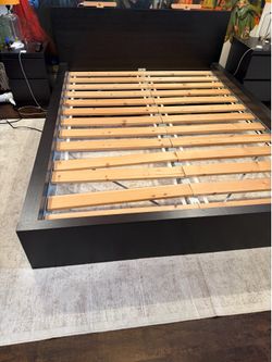 queen size bed frame