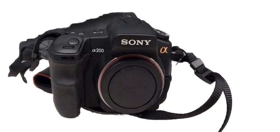 Sony Alpha 200