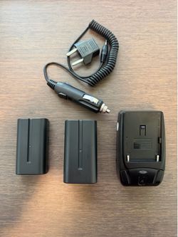Watson Batteries & Charger (Sony L-series / NP-F 770 & 550)