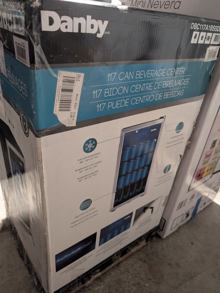 Danby - 117-Can Beverage Cooler - Stainless Steel