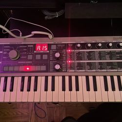 Korg Microkorg Synthesizer 