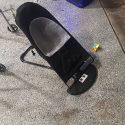 Brand New Raised Dog Bed