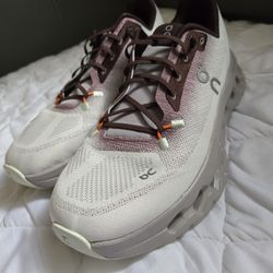 Oncloud Cloudtilt Women's Size 9 / Men's Size 7.5