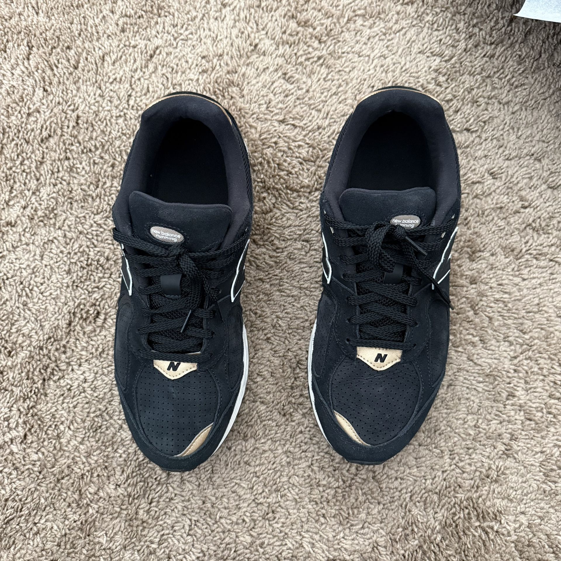 New Balance 2002r