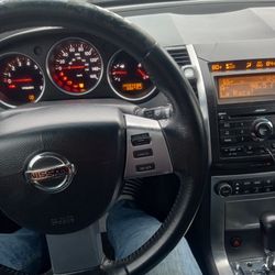 Buen Carro Nissan 2007