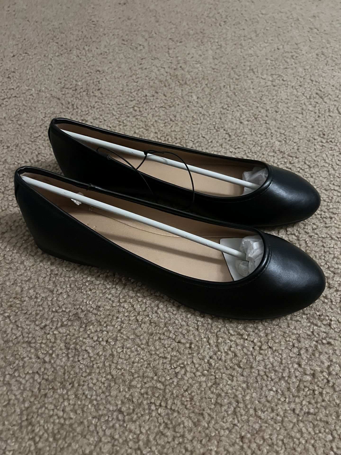 new women’s flats shoes (size 8) $10