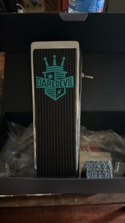 Daredevil fuzz Cry Baby wah pedal