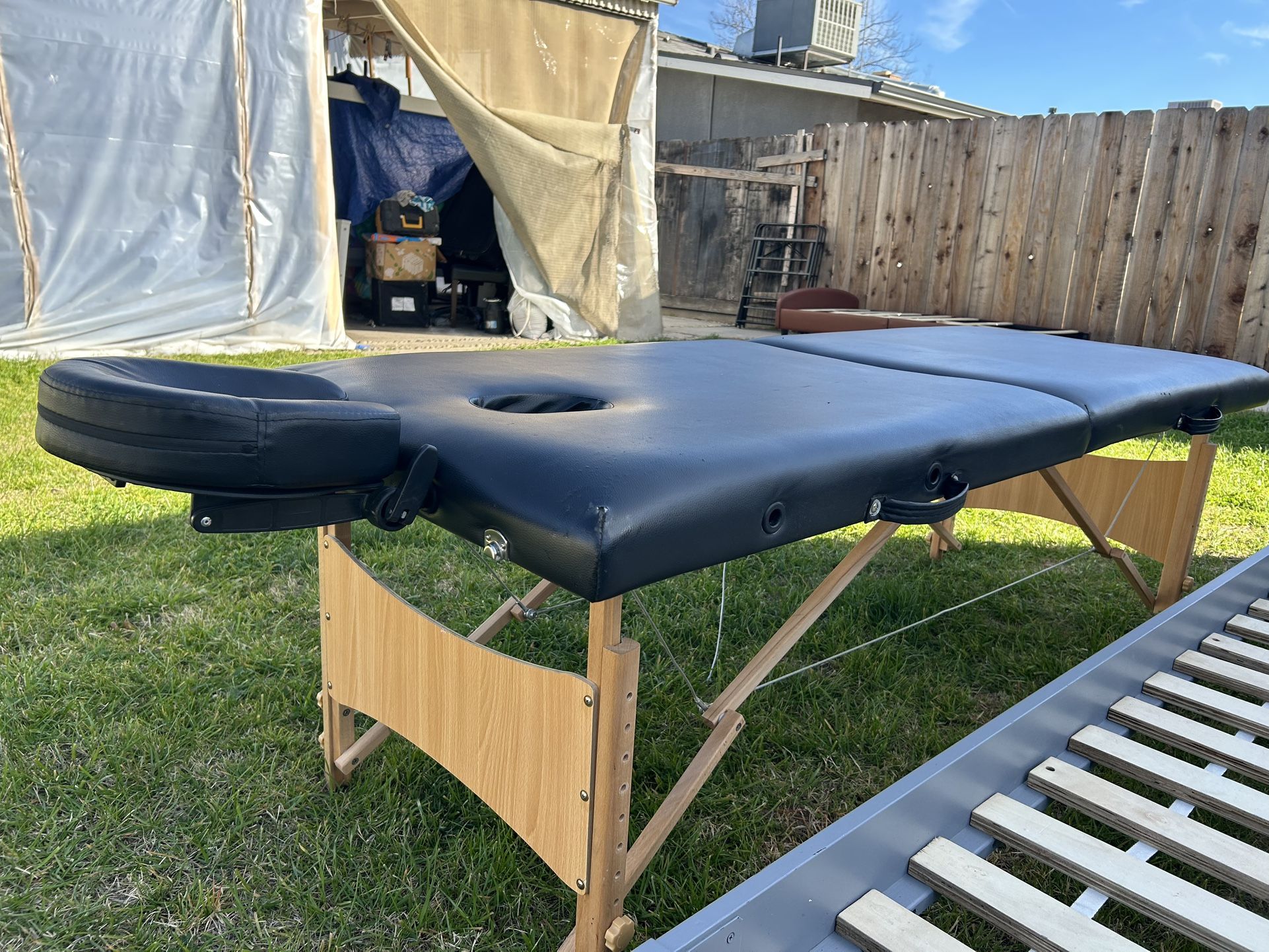 CAMA PARA MASAJE DE PIEL NEGRA USADA BUENA CONDICIÓN
