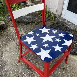 Small Patriotic Student Chair