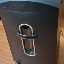 Staples SPL-S302D Paper Shredder