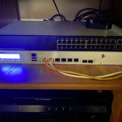 Sophos XG210  Opnsense Firewall Router