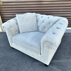 tufted Gray Chesterfield Chair