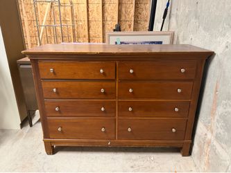 Wood dresser
